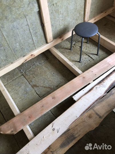 Бригада плотников строителей