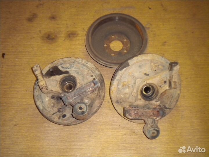 Цапфа задняя правая Subaru Impreza GF