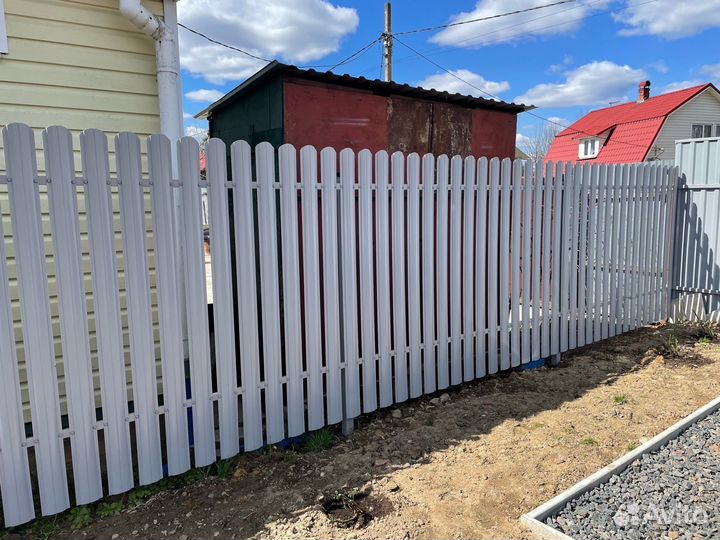 Установка забора для дома и дачи евроштакетник
