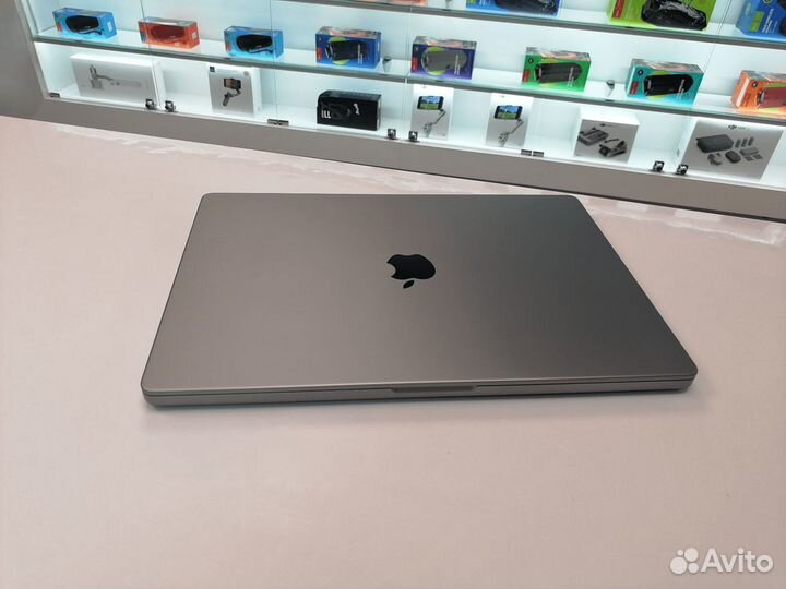 Ноутбук Apple MacBook Pro 16