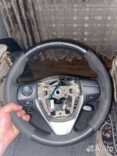 Руль toyota corolla 180