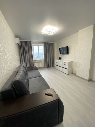 2-к. квартира, 72,4 м², 14/14 эт.