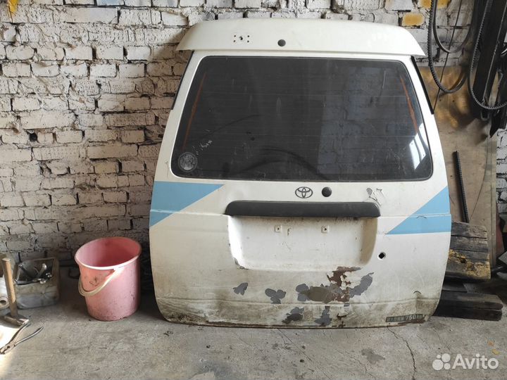 Задняя дверь toyota town ACE CR42 высокая крыша
