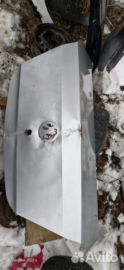 Крышка багажника Geely MK