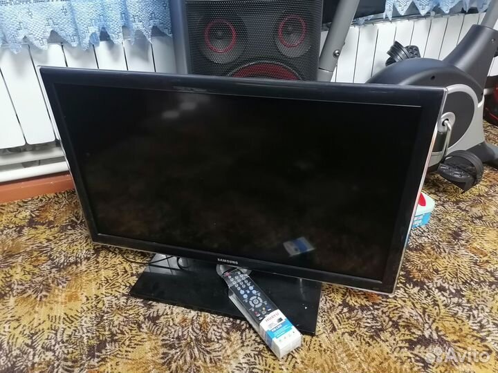 Телевизор ЖК UE32