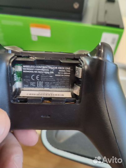 Игровая консоль Xbox One X