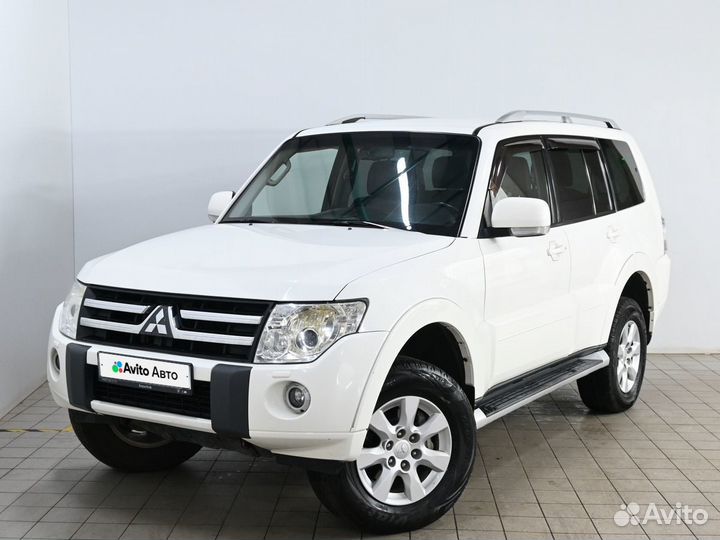 Mitsubishi Pajero 3.2 AT, 2011, 124 205 км