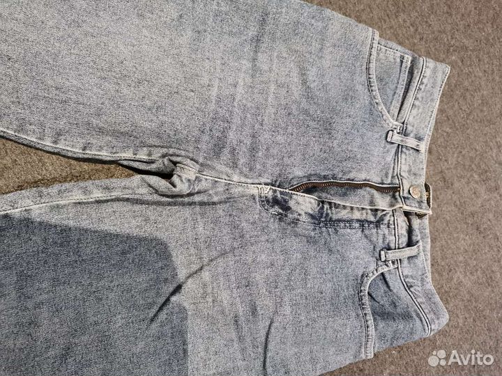 Джинсы светло-голубые новые