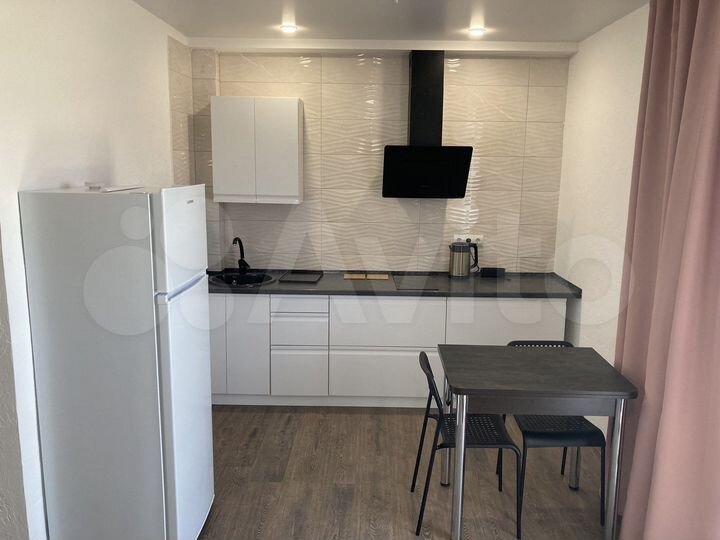 2-к. квартира, 43 м², 2/2 эт.