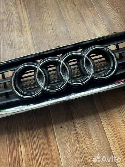 Решетка радиатора Audi