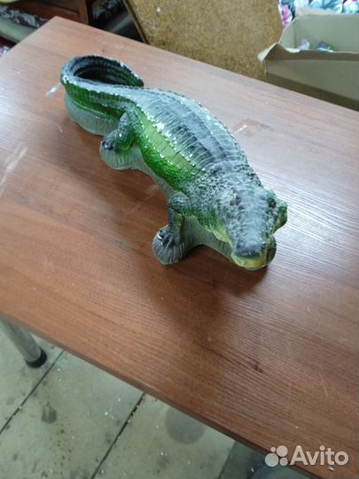 Садовая фигура Крокодил