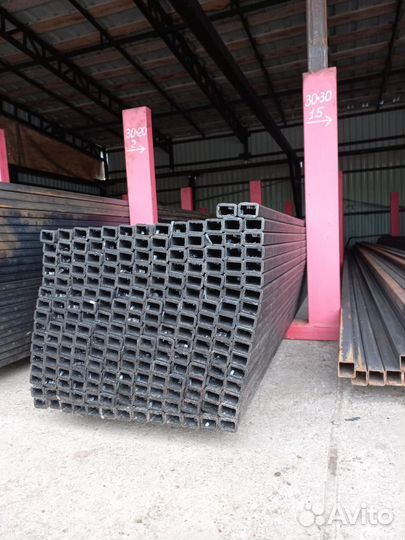 Профильная труба 30х20х2 мм