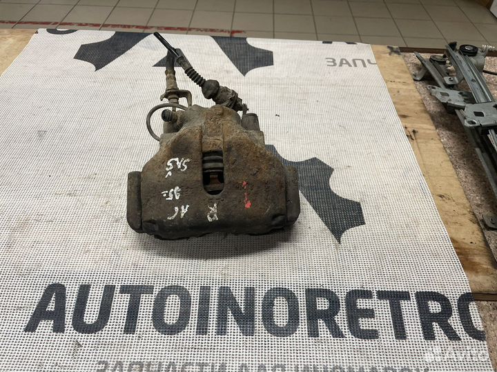 Суппорт передний Audi 100 45 кузов 4A0615123