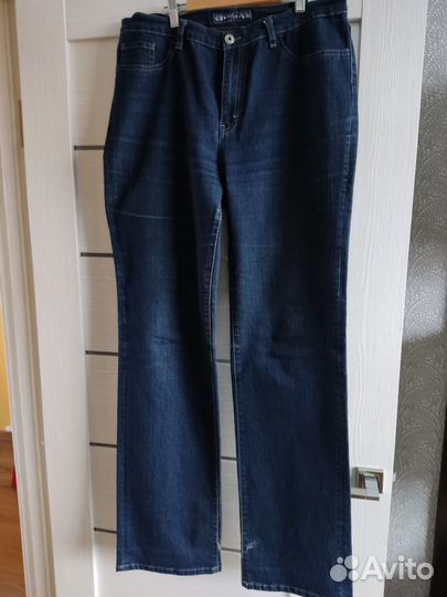 Джинсы женские