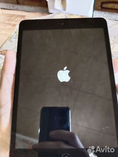 Планшет Apple iPad mini 16Gb Wi-Fi