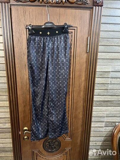 Louis Vuitton брюки шелк 44