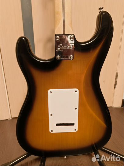 Комплект Square stratocaster и Marshal MG10