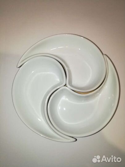 Менажница на бамбуковой подставке, новая