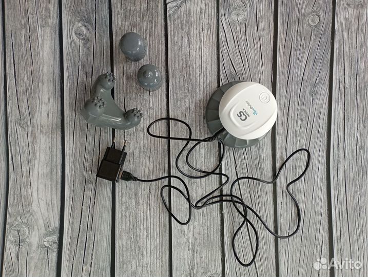 Мини-массажёр для лица и тела