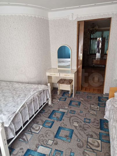 Комната 20 м² в 3-к., 1/2 эт.