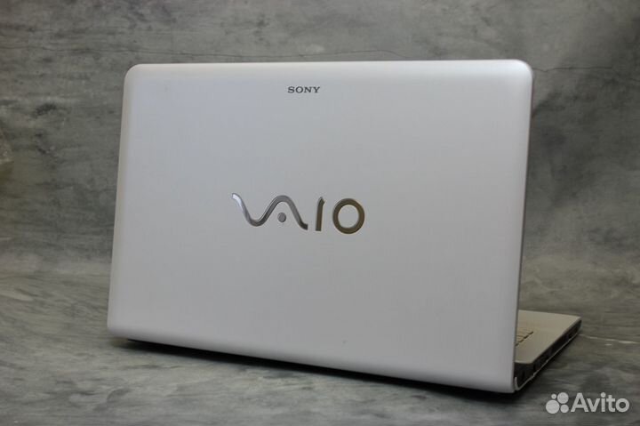 Ноутбук Sony Vaio на i5/17,3