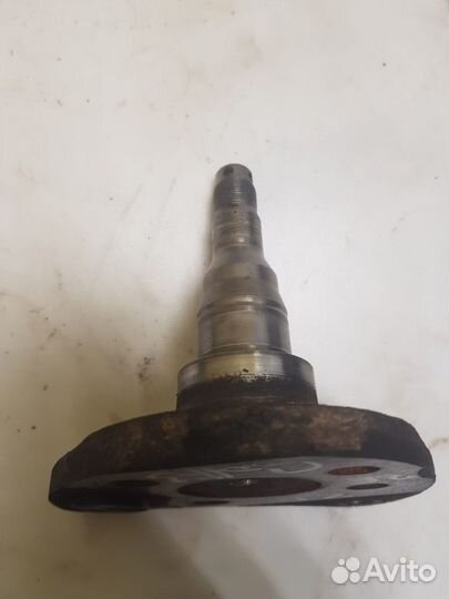 Ступица задняя левая (комплект) Volkswagen Golf 3