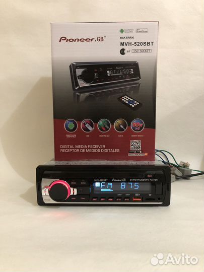 Магнитола c Bluetooth (новая)