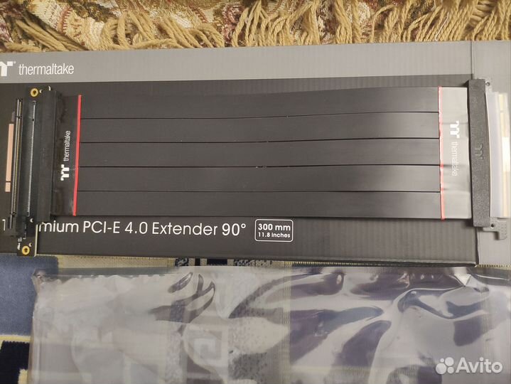 Райзер Thermaltake PCI-E 4.0 + 1 год гарантии