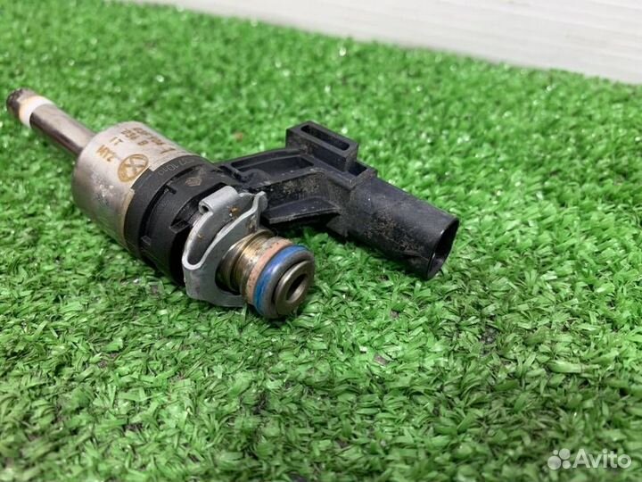 Форсунка инжекторная Volkswagen Polo 6R cbzb 2011