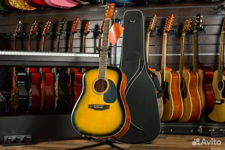 Акустическая гитара Martinez + Аксессуары
