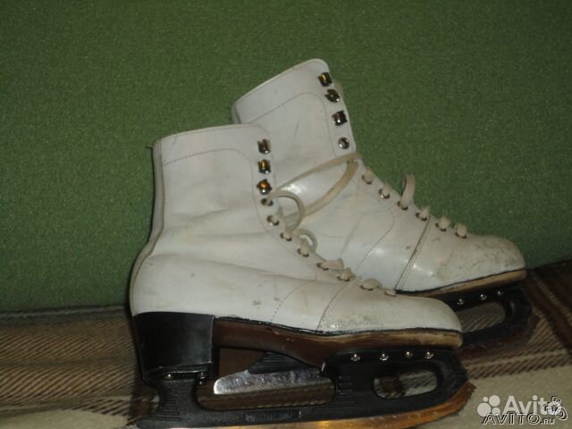 Продам коньки