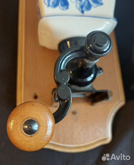 Кофемолка настенная ручная (мельница) гжель