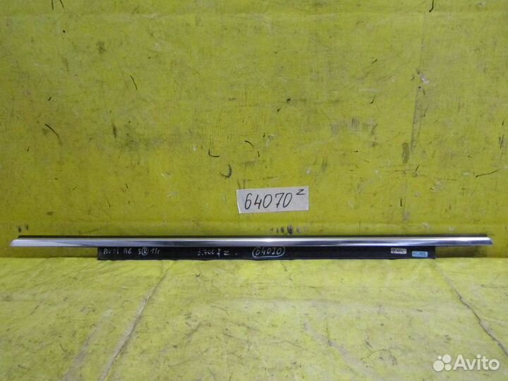 Молдинг задней двери Audi A6 (С7) 11-17г 64070