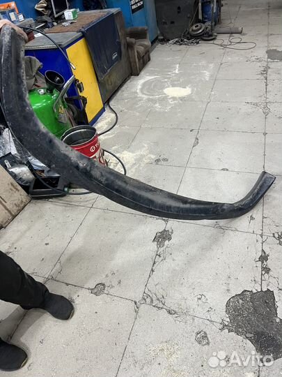 Нижняя губа бампреа mercedes e211