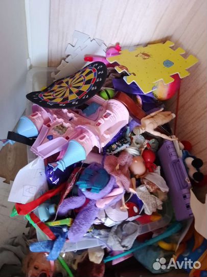 Коробка игрушек