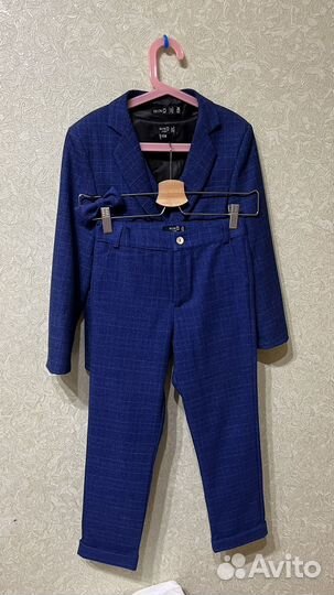 Костюм на мальчика 134 р-р