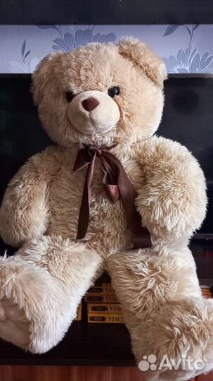 Плюшевый медведь