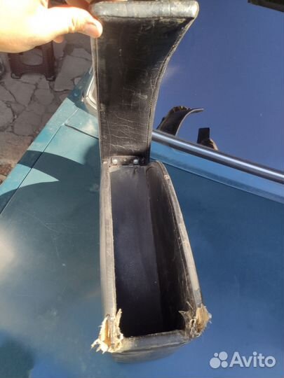 Подлокотник