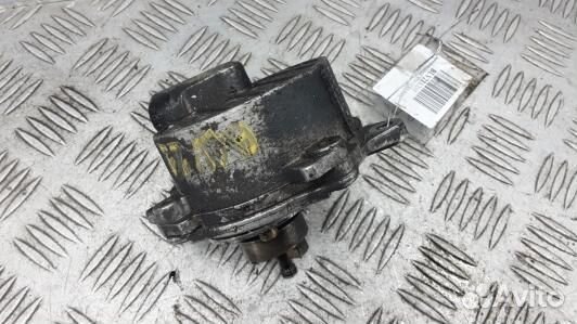 Насос вакуумный mercedes benz vito W638 (BLV21KX01