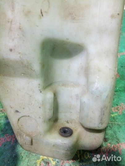 Бачок омывателя Volkswagen Passat B4 универсал