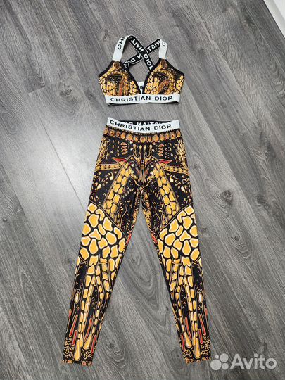 Костюм комбинезон фитнес