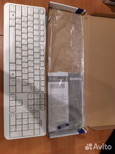 Клавиатура беспроводная белая