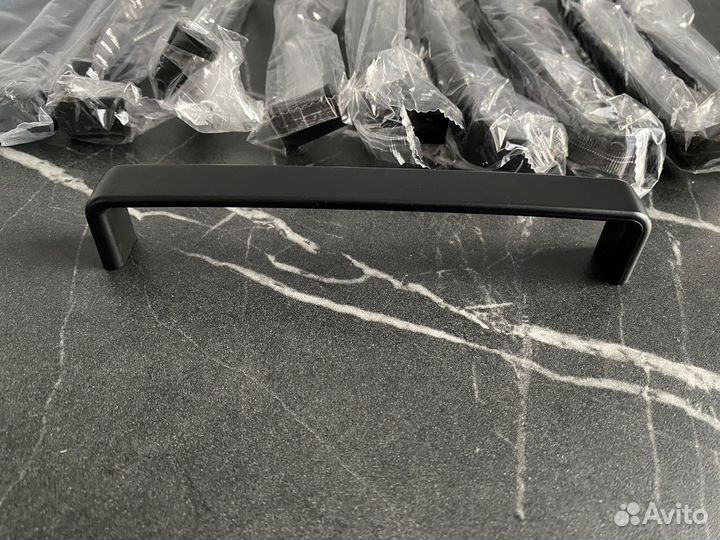 Мебельные ручки