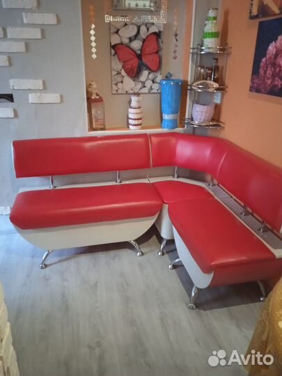 Кухонный угловой диван