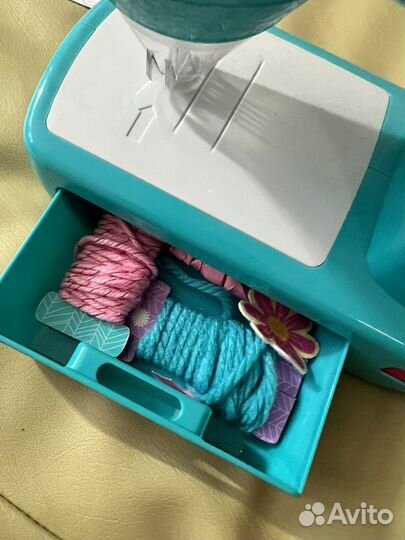 Игрушечная швейная машинка New Sew Cool