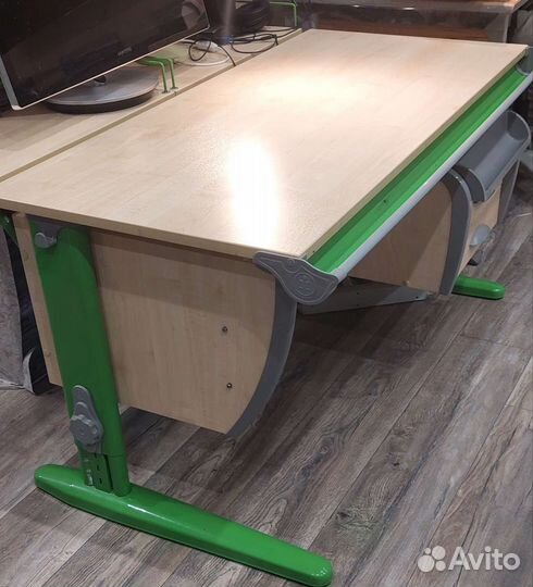 Письменный стол растущая парта Деми 120