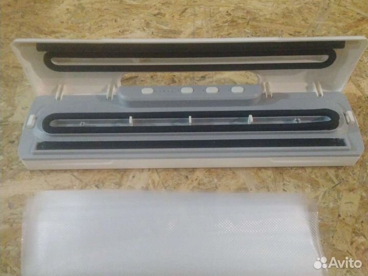 Вакуумный упаковщик