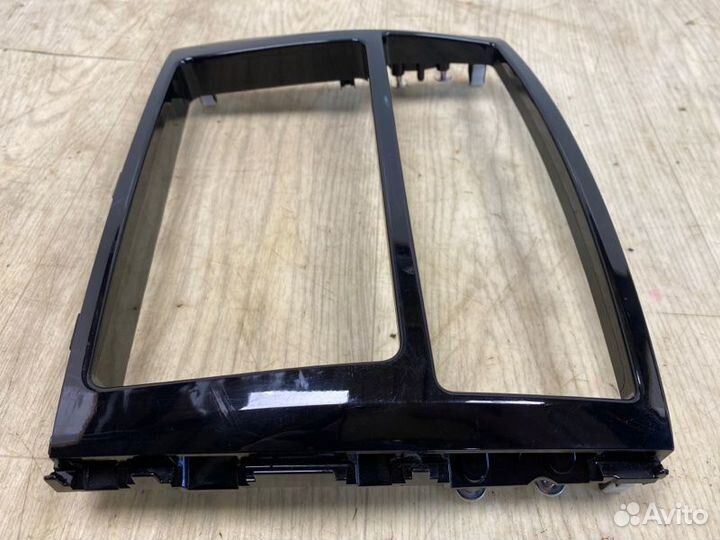 Рамка магнитолы Mitsubishi Pajero 4 V93W V97W V98W