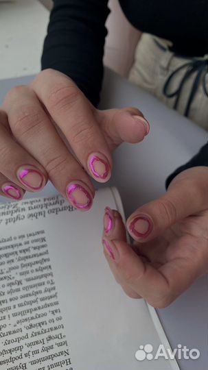 Маникюр и педикюр