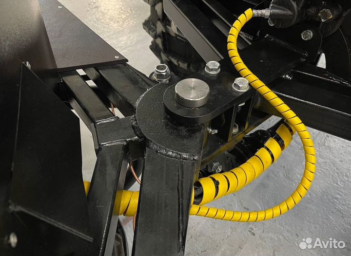 Квадроцикл переломка Ермак (Снегоболотоход)